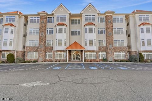 apt-307-104 E Elizabeth Ave, Linden, NJ, 07036-3164 | Card Image