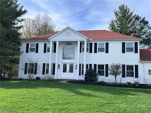 28402 Farrs Garden Path, Westlake, OH, 44145-2024 | Card Image