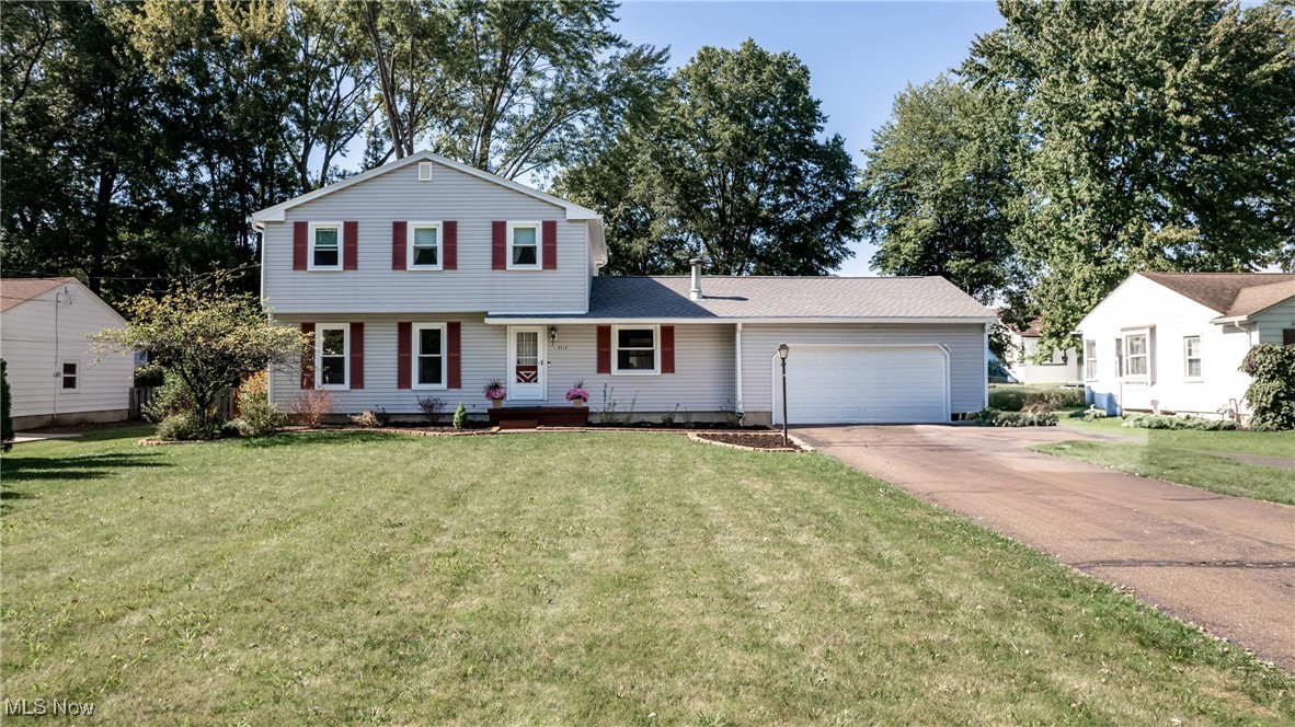 Lockwood Blvd, Youngstown, OH 44512