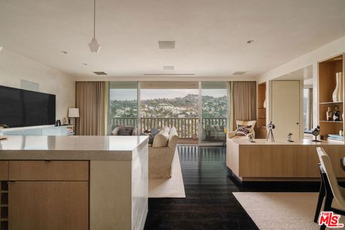 2603-9255 S Downey Rd, Vernon, CA, 90058-4189 | Card Image