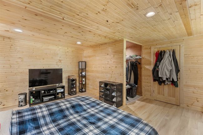 Bedroom in Basement | Image 45