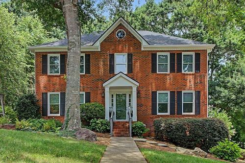5240 Shasta Way, Marietta, GA, 30062 | Card Image