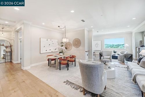 592 High Eagle Ct, Walnut Creek, CA, 94595-3928 | Card Image
