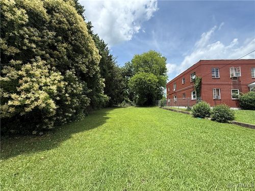 837 N Main St, Danville, VA, 24540-4460 | Card Image