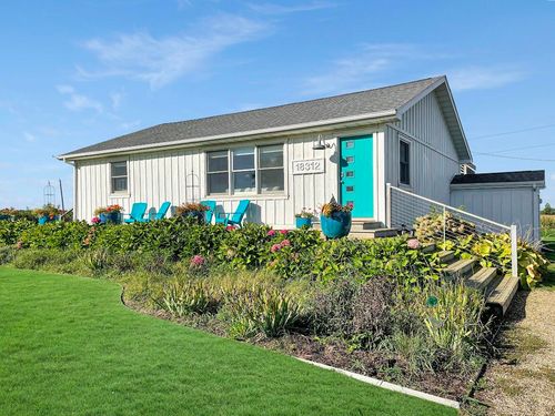 18312 Avery Rd, Three Oaks, MI, 49128-9756 | Card Image