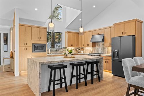 1174 Statford Way, Tahoe Vista, CA, 96148-9804 | Card Image