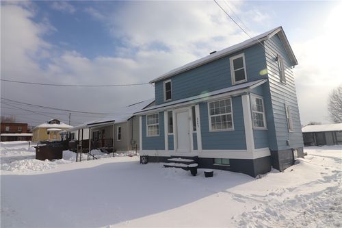 2245 Raymond Ave, Latrobe, PA, 15650-3329 | Card Image