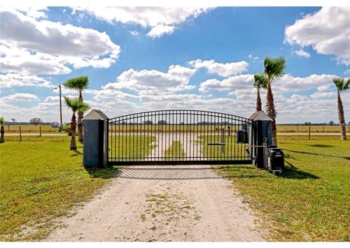 35495 Singletary Rd, MYAKKA CITY, FL, 34251-9541 | Card Image