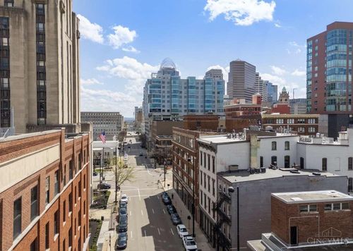 813 Broadway St, Cincinnati, OH, 45202-1335 | Card Image