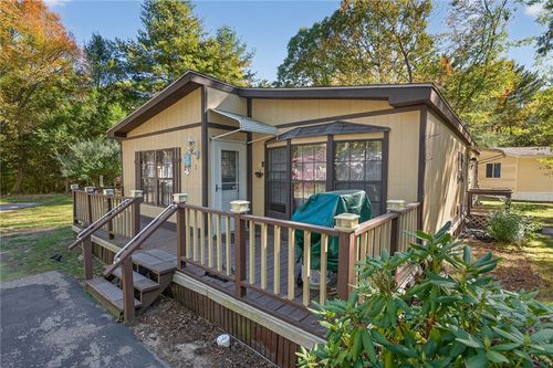 8 Comfort Way, Coventry, RI, 02816-6729 | Card Image