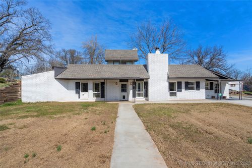 34489 W Highway 16, Bristow, OK, 74010-5202 | Card Image