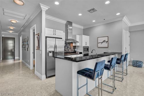 unit-306-4525 Dean Martin Dr, Las Vegas, NV, 89103-8103 | Card Image