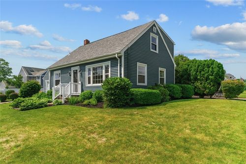 108 Ivan Ave, Riverside, RI, 02915-3747 | Card Image