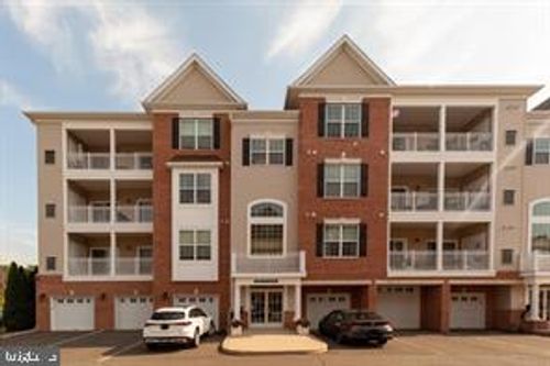 245 Breeders Cup Dr, CHERRY HILL, NJ, 08002-4062 | Card Image
