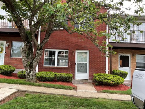 303-276 Temple Hill Rd, New Windsor, NY, 12553-6847 | Card Image