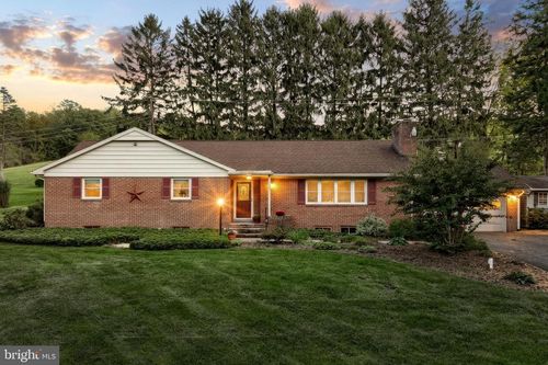 5200 Rockery Rd, Spring Grove, PA, 17362-8039 | Card Image