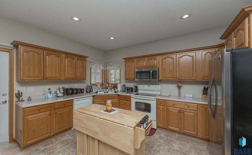 3-4502 E 49th St Street, Sioux Falls, SD, 57110 | Card Image