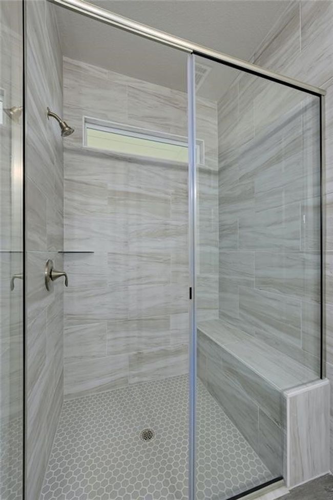 5209 Thunderbird, Home with 2 bedrooms, 2 bathrooms and 4 parking in Lago Vista TX | Image 9