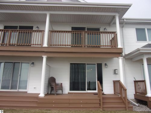 unit-2-915 W Lake St, Tawas City, MI, 48763-8204 | Card Image