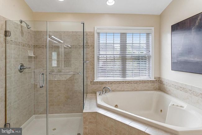 25804 Commons Sq, Townhouse with 3 bedrooms, 4 bathrooms and null parking in CHANTILLY VA | Image 22