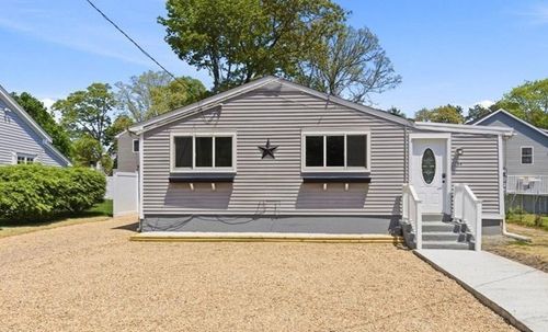 64 Rosepoint Ave, West Wareham, MA, 02576-1480 | Card Image