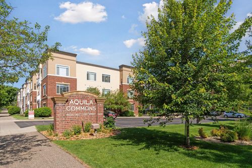 apt-305-8200 W 33rd St, Saint Louis Park, MN, 55426-3895 | Card Image