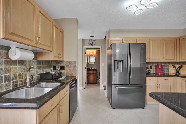 D - 5465 Monterey D Circle, Condo with 3 bedrooms, 3 bathrooms and null parking in Delray Beach FL | Image 28