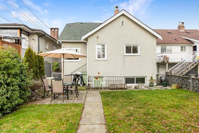 3530 Triumph Street, House other with 5 bedrooms, 3 bathrooms and 1 parking in Vancouver BC | Image 14