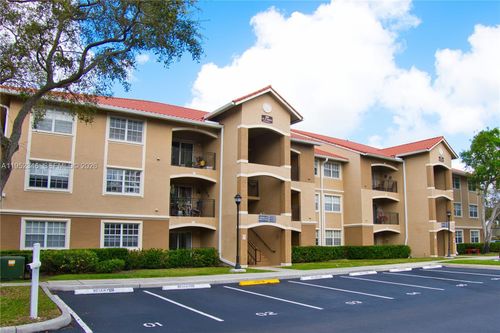 2303-100 Sw 117th Ter, Pembroke Pines, FL, 33025-3488 | Card Image