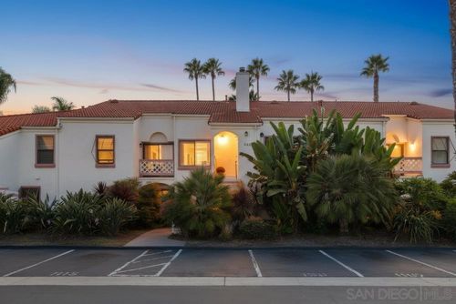 unit-205-9458 Twin Trails Dr, San Diego, CA, 92129-2632 | Card Image
