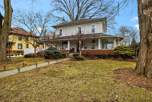 418 W Adrian St, Blissfield, MI, 49228-1002 | Card Image