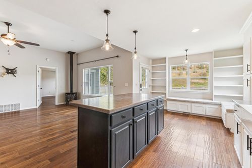 249 W Nicklaus Ave, Kalispell, MT, 59901-2779 | Card Image