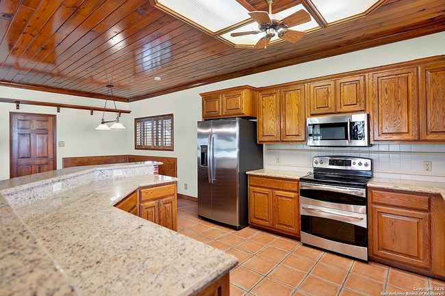 101 Ranch Rd, House other with 3 bedrooms, 3 bathrooms and null parking in Adkins TX | Image 23