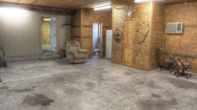457 N Tomahawk Way, House other with 4 bedrooms, 3 bathrooms and null parking in Concan TX | Image 43