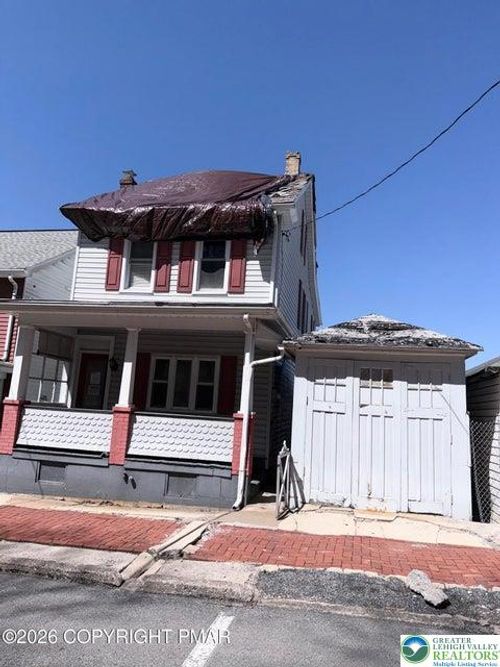 523 E Abbott St, Lansford, PA, 18232-2204 | Card Image