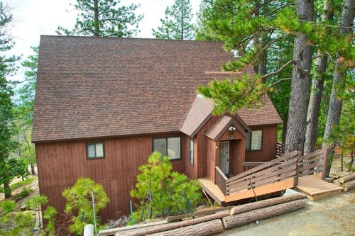 7501 Yosemite Park Way, Yosemite National Park, CA, 95389-9101 | Card Image