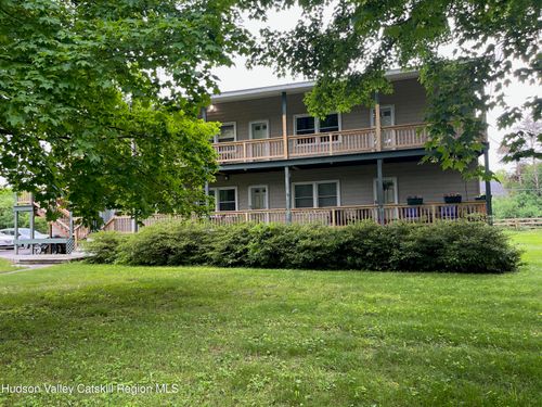 24 Gaffney Ln, Kinderhook, NY, 12106-1816 | Card Image