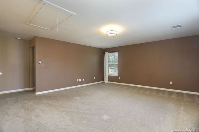 9510 Loyal Vly, House other with 4 bedrooms, 3 bathrooms and null parking in San Antonio TX | Image 12