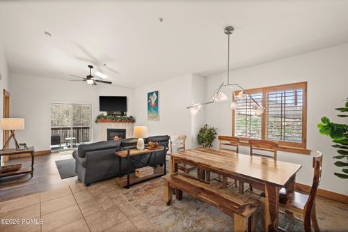 3402-5569 Oslo Ln, Park City, UT, 84098-7700 | Card Image