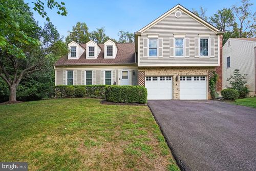 18529 Heritage Hills Dr, OLNEY, MD, 20832-1365 | Card Image