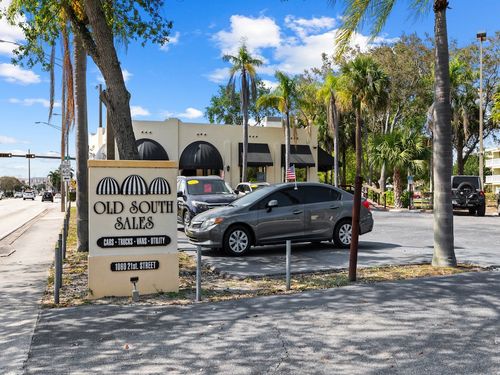 1060 21st Street, Vero Beach, FL, 32960 | Card Image