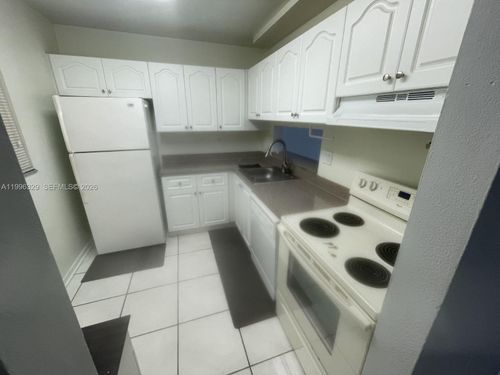 apt-221-8015 Sw 107th Ave, Miami, FL, 33173-4822 | Card Image