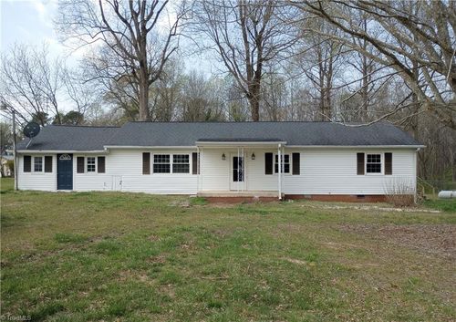 4077 Ramseur Julian Road, Liberty, NC, 27298 | Card Image