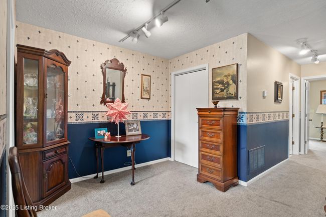 710 Victoria Ct, House other with 2 bedrooms, 1 bathrooms and null parking in New Albany IN | Image 5