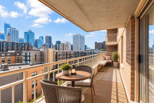 720-401 S 1st St, Minneapolis, MN, 55401-2565 | Card Image