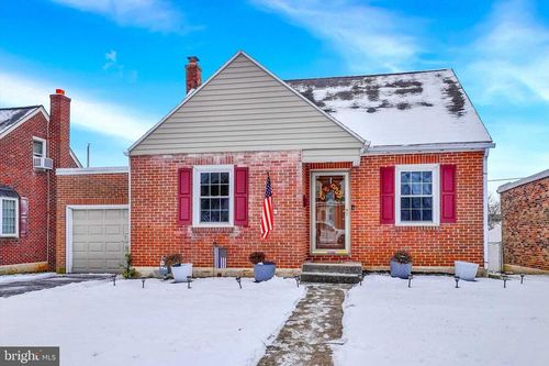 2006 Orange St, YORK, PA, 17404-5132 | Card Image