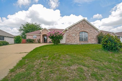 3111 Creekside Dr, Sachse, TX, 75048-2368 | Card Image