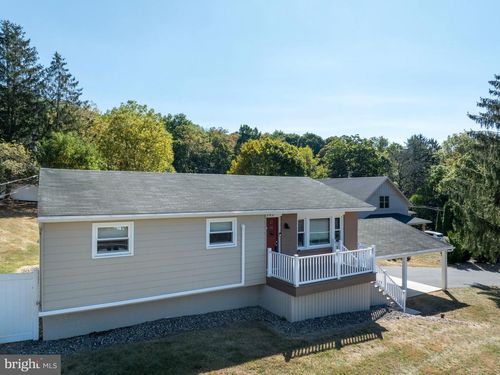 743 Henszey St, LEMONT, PA, 16851-9043 | Card Image