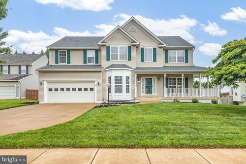 242 Fox Chase St, Warrenton, VA, 20186-2366 | Card Image
