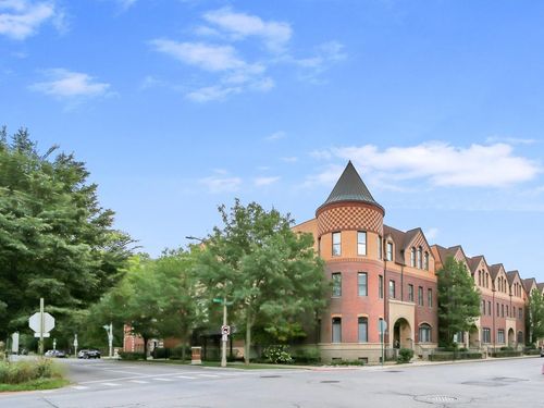 14-170 Marion St, Oak Park, IL, 60301-6710 | Card Image